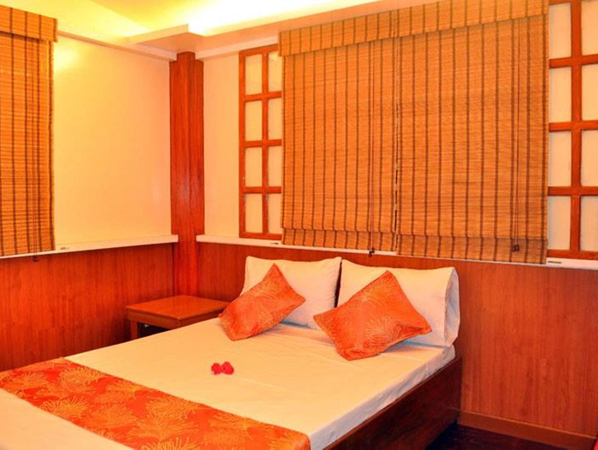 พีคเฮาส์ การ์เด้น เพนชั่น Bed & Breakfast เอลนิโด ภายนอก รูปภาพ
