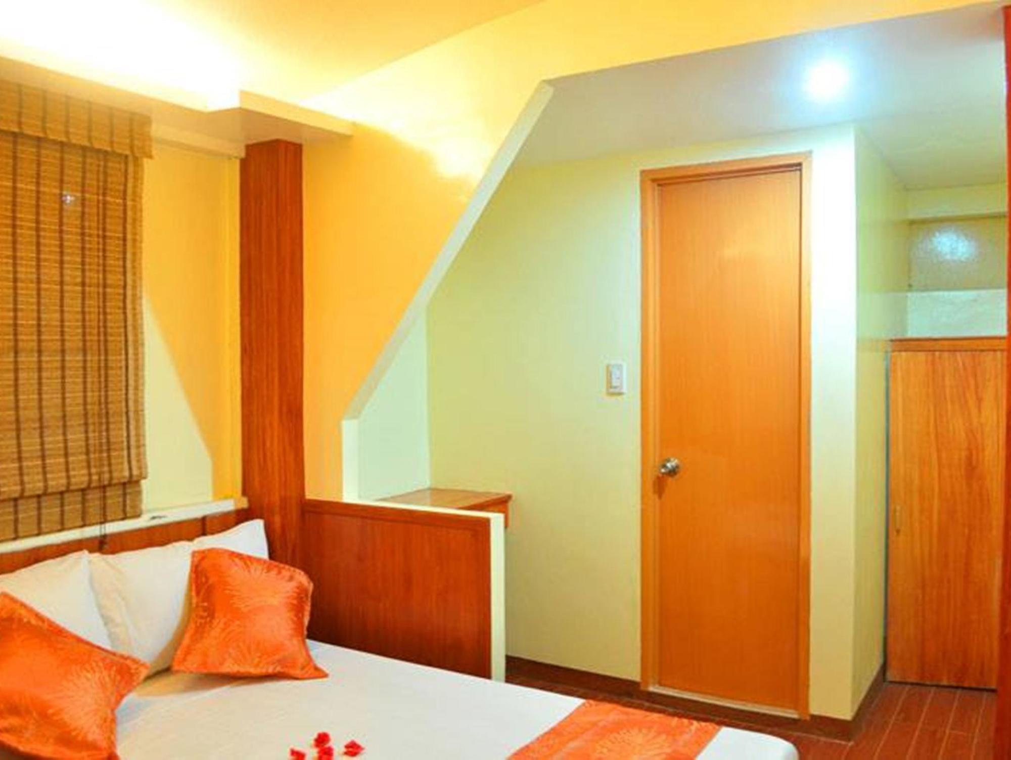 พีคเฮาส์ การ์เด้น เพนชั่น Bed & Breakfast เอลนิโด ภายนอก รูปภาพ