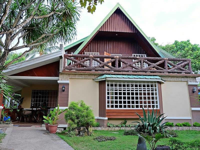 พีคเฮาส์ การ์เด้น เพนชั่น Bed & Breakfast เอลนิโด ภายนอก รูปภาพ
