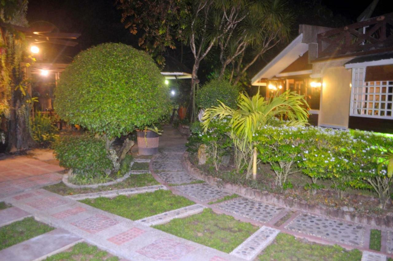 พีคเฮาส์ การ์เด้น เพนชั่น Bed & Breakfast เอลนิโด ภายนอก รูปภาพ