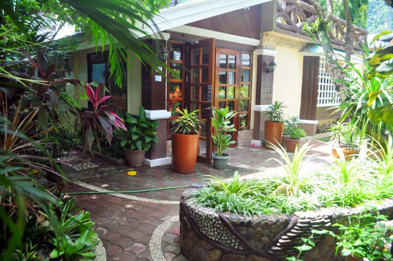 พีคเฮาส์ การ์เด้น เพนชั่น Bed & Breakfast เอลนิโด ภายนอก รูปภาพ