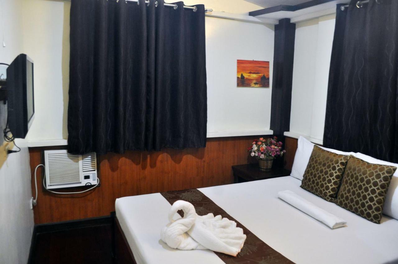 พีคเฮาส์ การ์เด้น เพนชั่น Bed & Breakfast เอลนิโด ภายนอก รูปภาพ