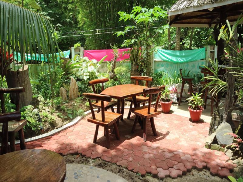 พีคเฮาส์ การ์เด้น เพนชั่น Bed & Breakfast เอลนิโด ภายนอก รูปภาพ